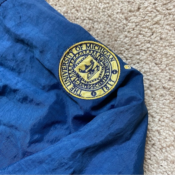 Vintage University Michigan Wolverines REVERSIBLE Full Zip Jacket - Picture 4 of 16